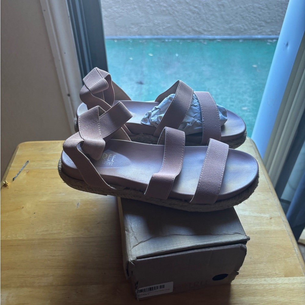 Women's Pink Sandals